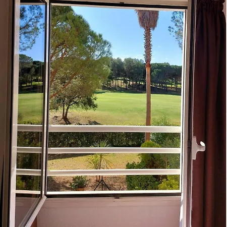 Propriete Sur Parcours De Golf Apartmán