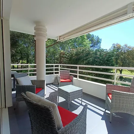 Propriete Sur Parcours De Golf Saint-Raphael (Var)