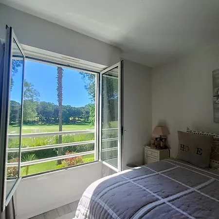 Propriete Sur Parcours De Golf Apartmán